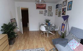 Hello Warsaw! Calm Artistic City Center Apartment